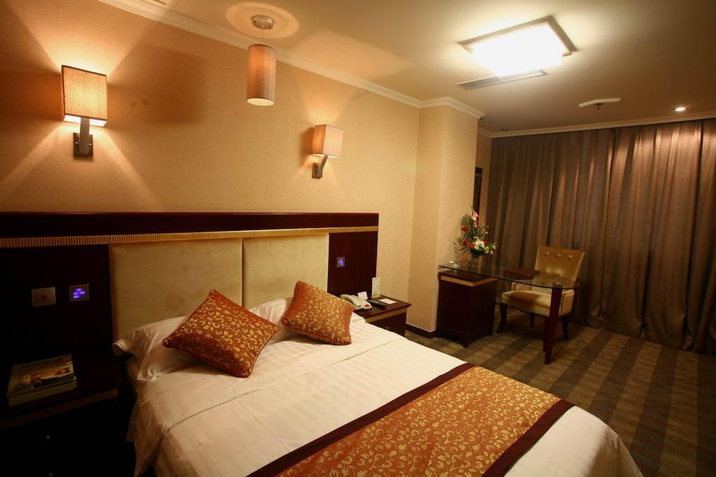 Lutianhua Hotel Chengdu Værelse billede