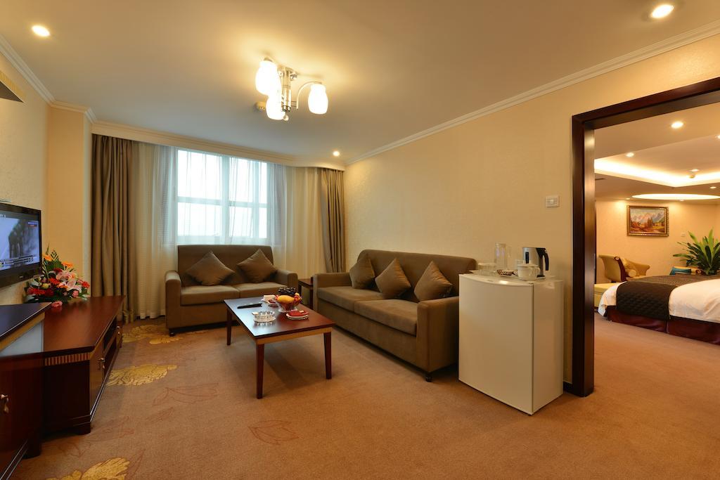 Lutianhua Hotel Chengdu Værelse billede